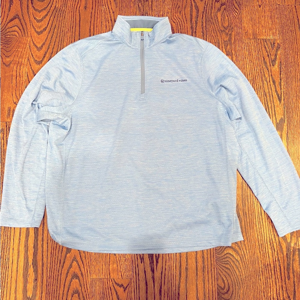 Vineyard Vines Mens performance shirt